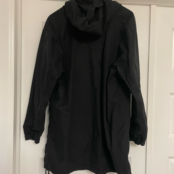 Wilfred Free Reversible Anorak Jacket in Black/Purple - Picture 5 of 5